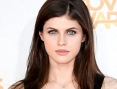 Alexandra Daddario - Picture 18 - 736x1114